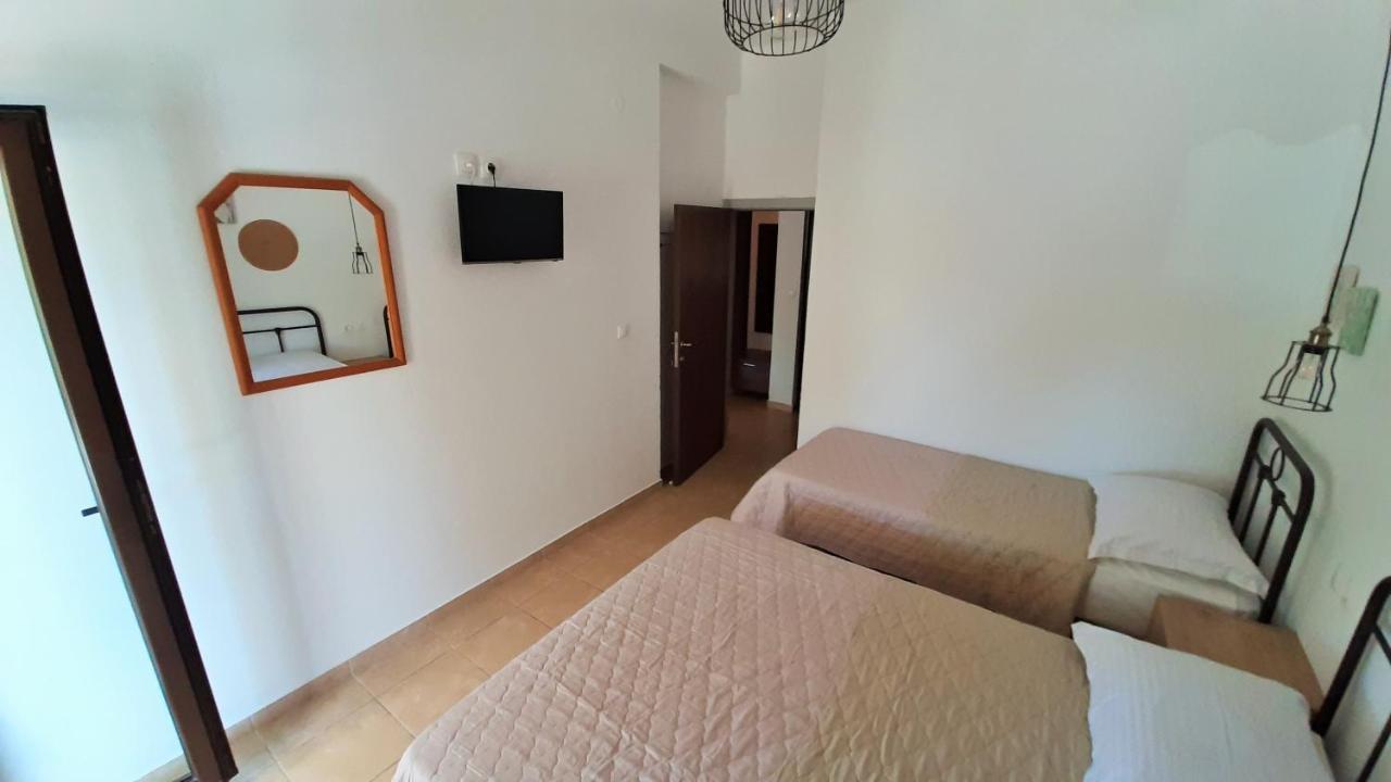 House Marianthi Anthoula Apartment Sarti Bagian luar foto
